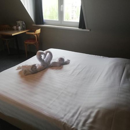 Logies Het Maantje Hotel De Panne Luaran gambar
