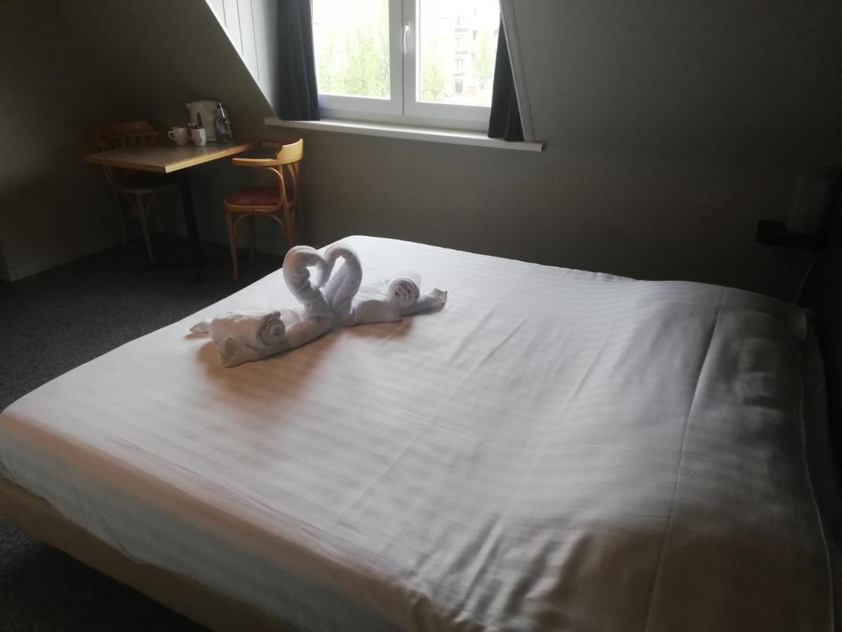 Logies Het Maantje Hotel De Panne Luaran gambar