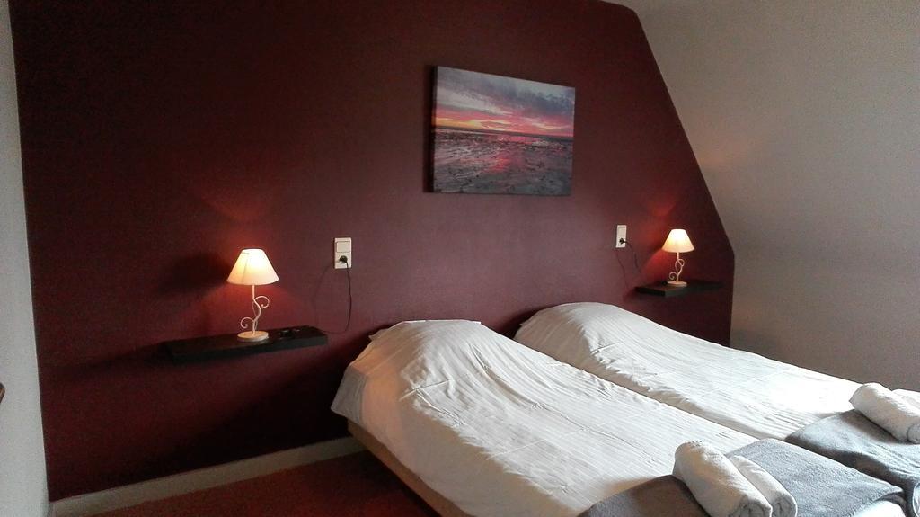 Logies Het Maantje Hotel De Panne Luaran gambar