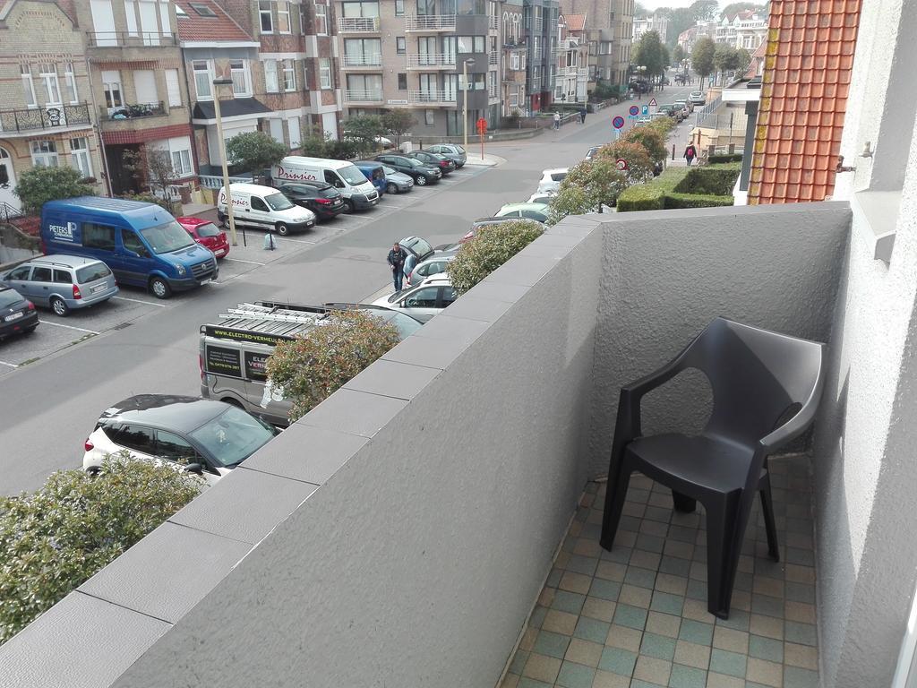Logies Het Maantje Hotel De Panne Luaran gambar
