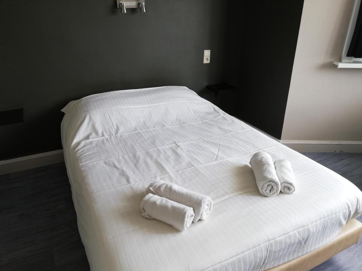 Logies Het Maantje Hotel De Panne Luaran gambar
