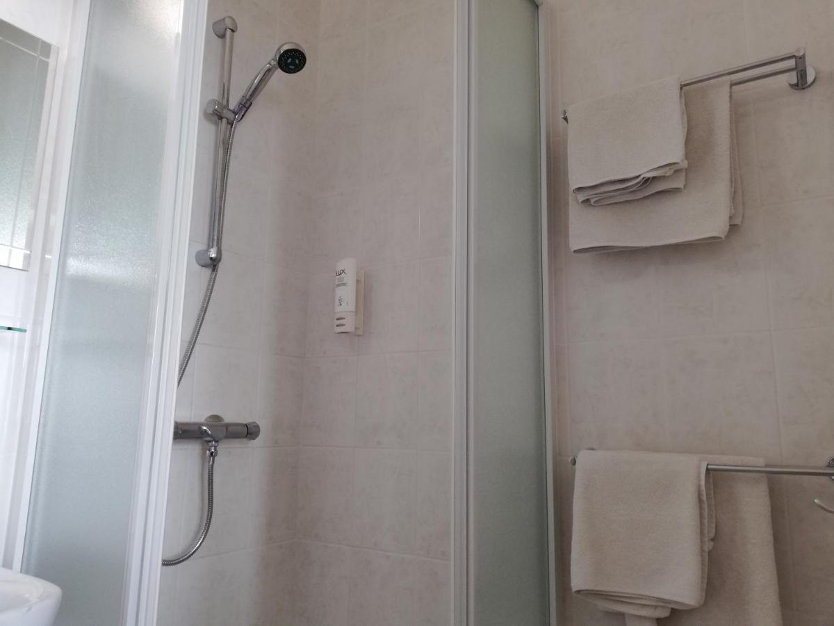 Logies Het Maantje Hotel De Panne Luaran gambar